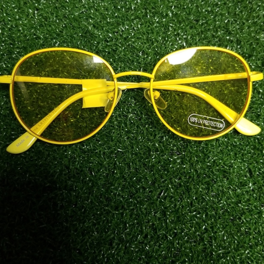 Retro shades